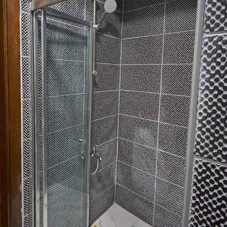 Comfortable 2 Bedroom For 5 People At Taksim